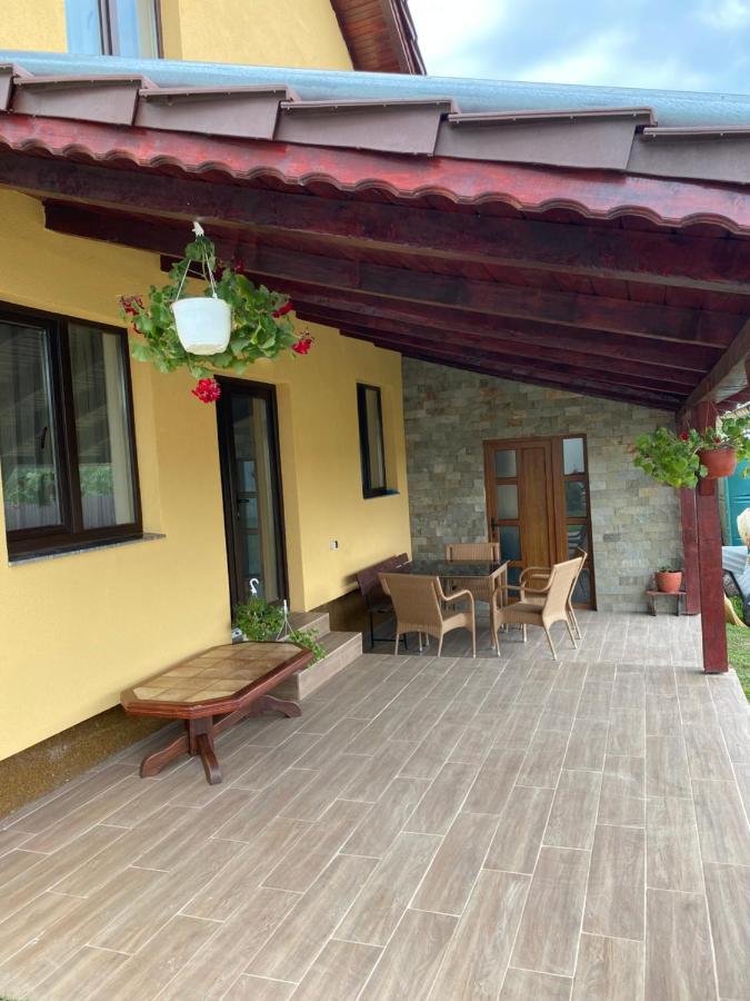 Casa Casy Villa Oradea Buitenkant foto